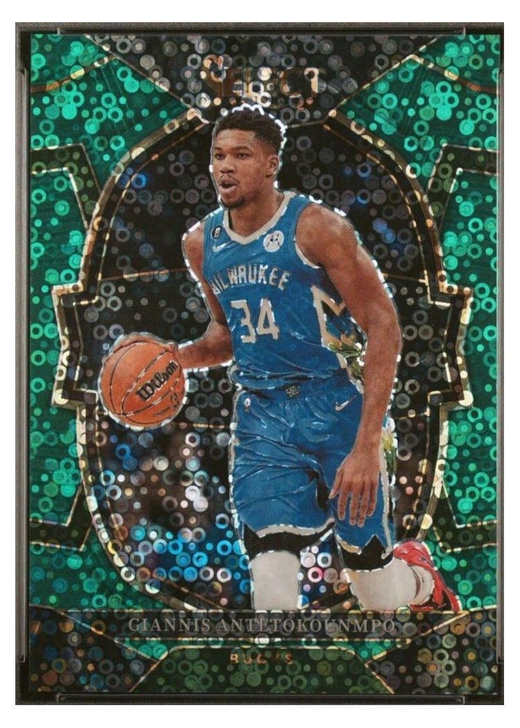 2022-23 Panini Select Base Set Giannis Antetokounmpo #261 card