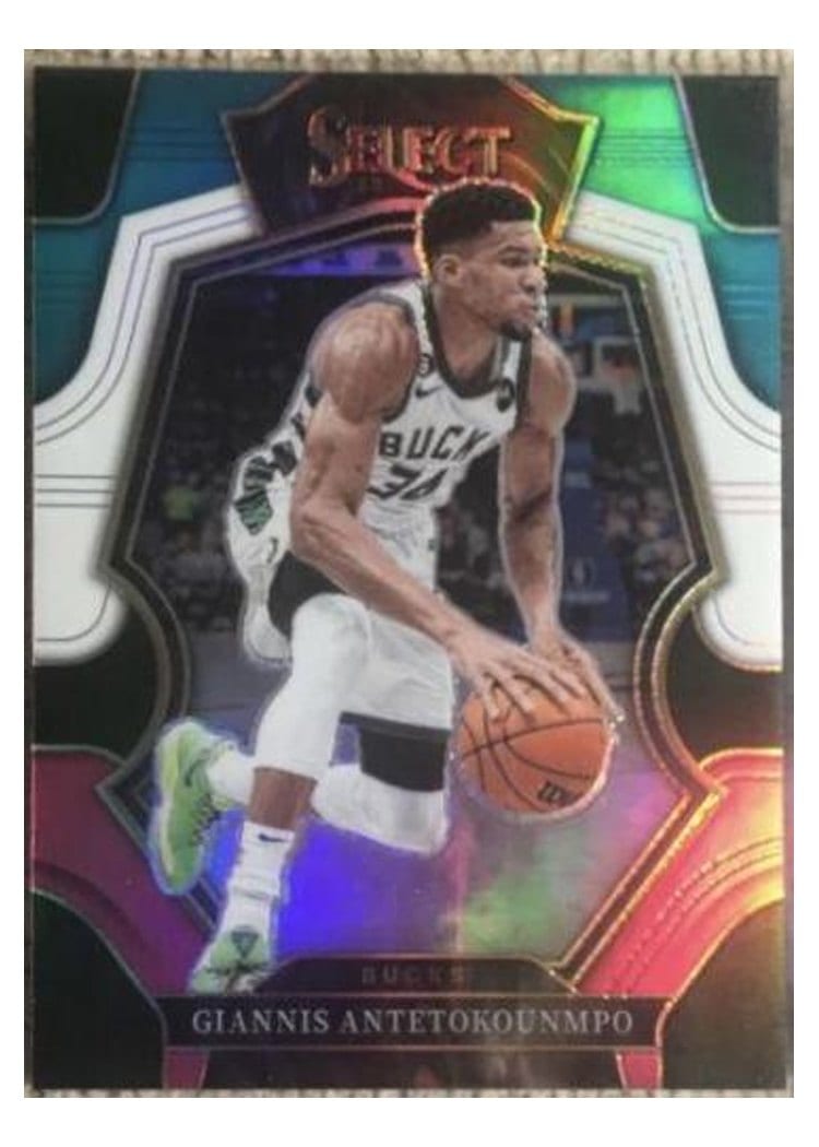 2022-23 Panini Select Base Set Giannis Antetokounmpo #261 card