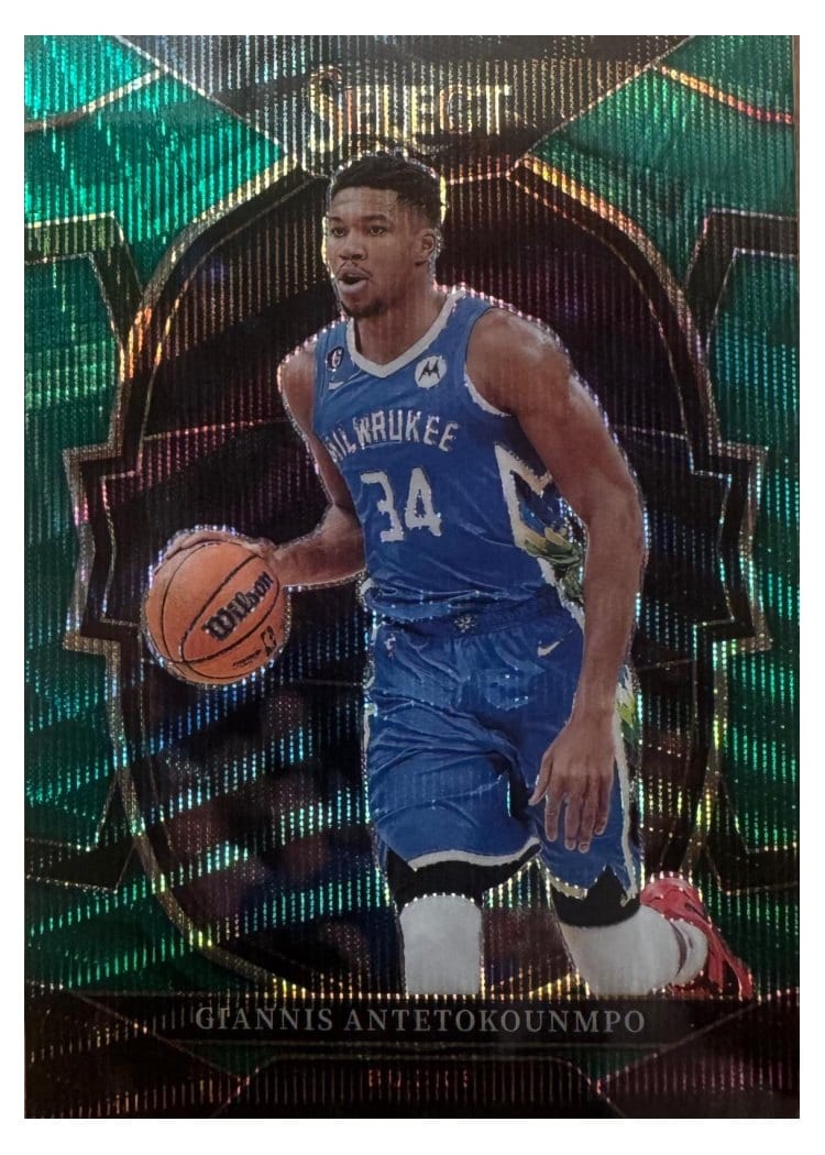 2022-23 Panini Select Base Set Giannis Antetokounmpo #61 card