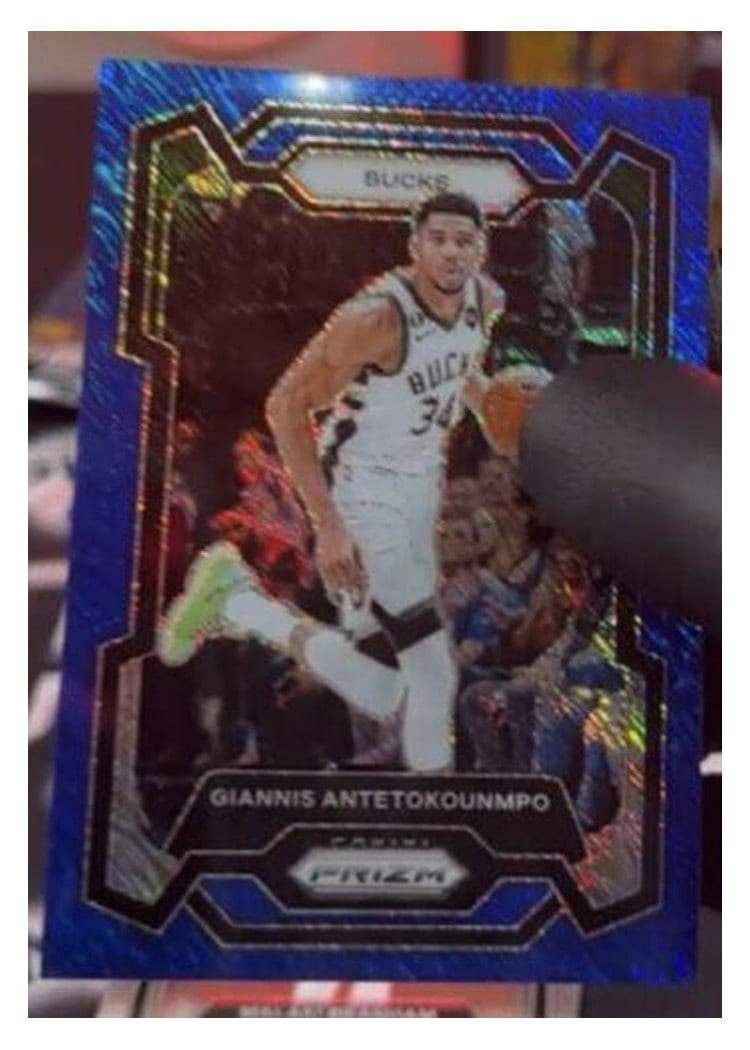 2023-24 Panini Prizm Base Set Giannis Antetokounmpo #103 card