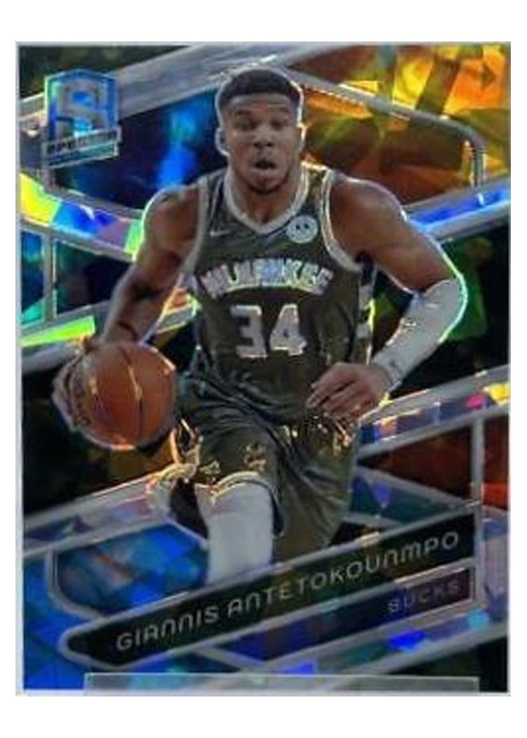 2023-24 Panini Spectra Base Set Giannis Antetokounmpo Astral #125 card