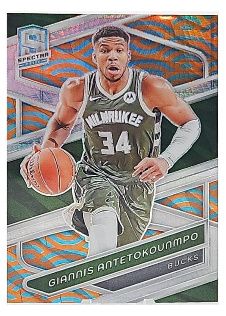 2023-24 Panini Spectra Base Set Giannis Antetokounmpo Blue Orange International #125 card