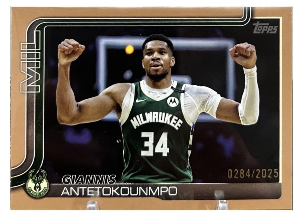 2025 Topps Giannis Antetokounmpo #54 card