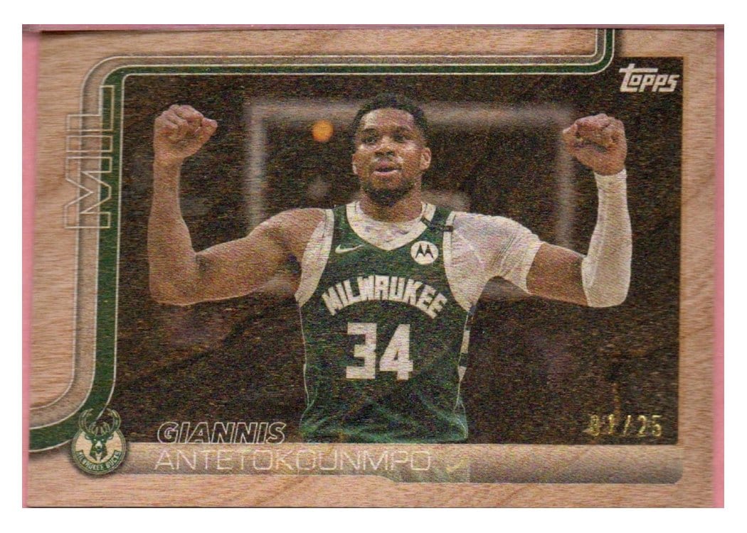 2025 Topps Giannis Antetokounmpo #54 card