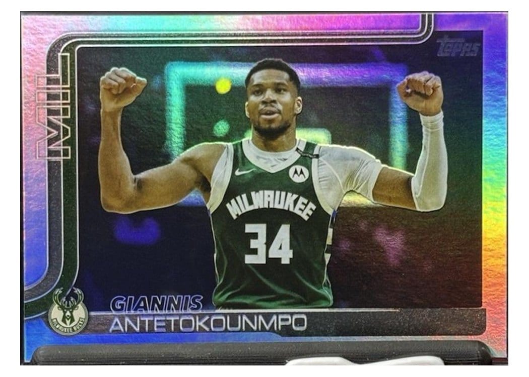 2025 Topps Giannis Antetokounmpo #54 card