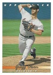 1993 Upper Deck Base Set Gregg Olson #674 card