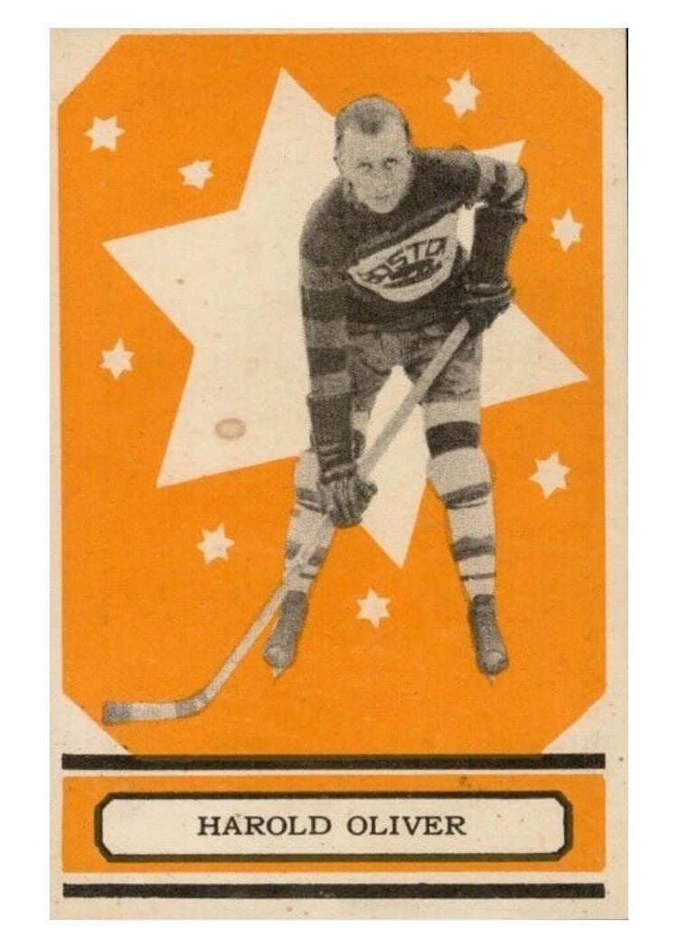 1933 O-Pee-Chee Harold Oliver #9 card