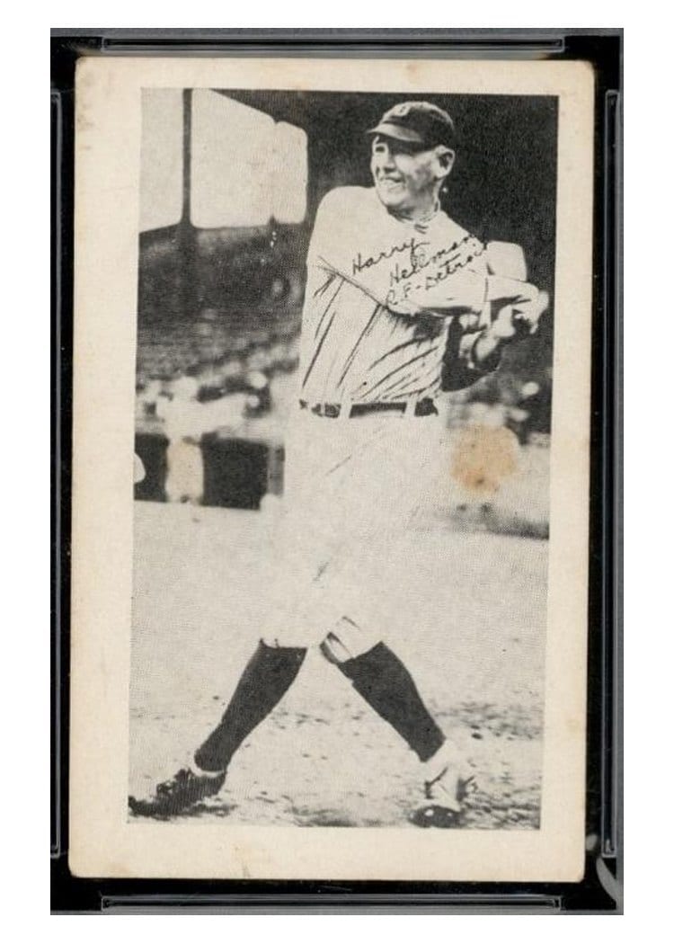 1922 W575 2 Harry Heilmann Hand Cut card