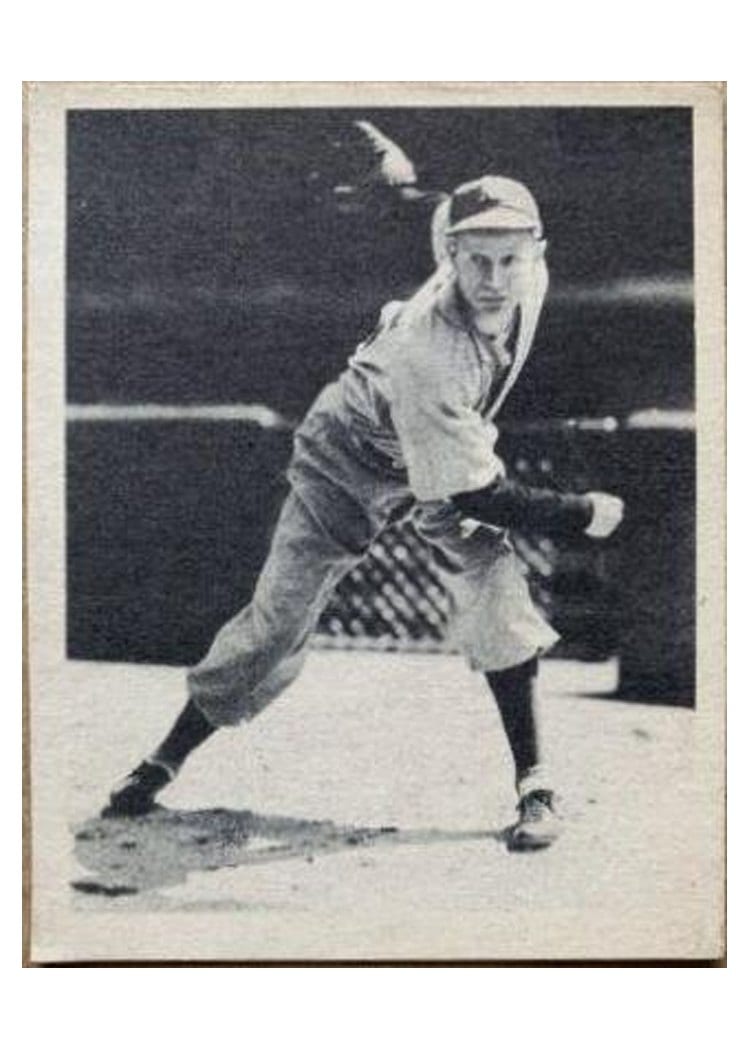 1939 Play Ball Henry Pippen #8 card