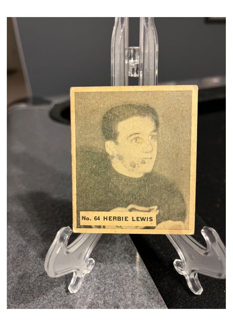 1937 V356 World Wide Gum Herbie Lewis #64 card
