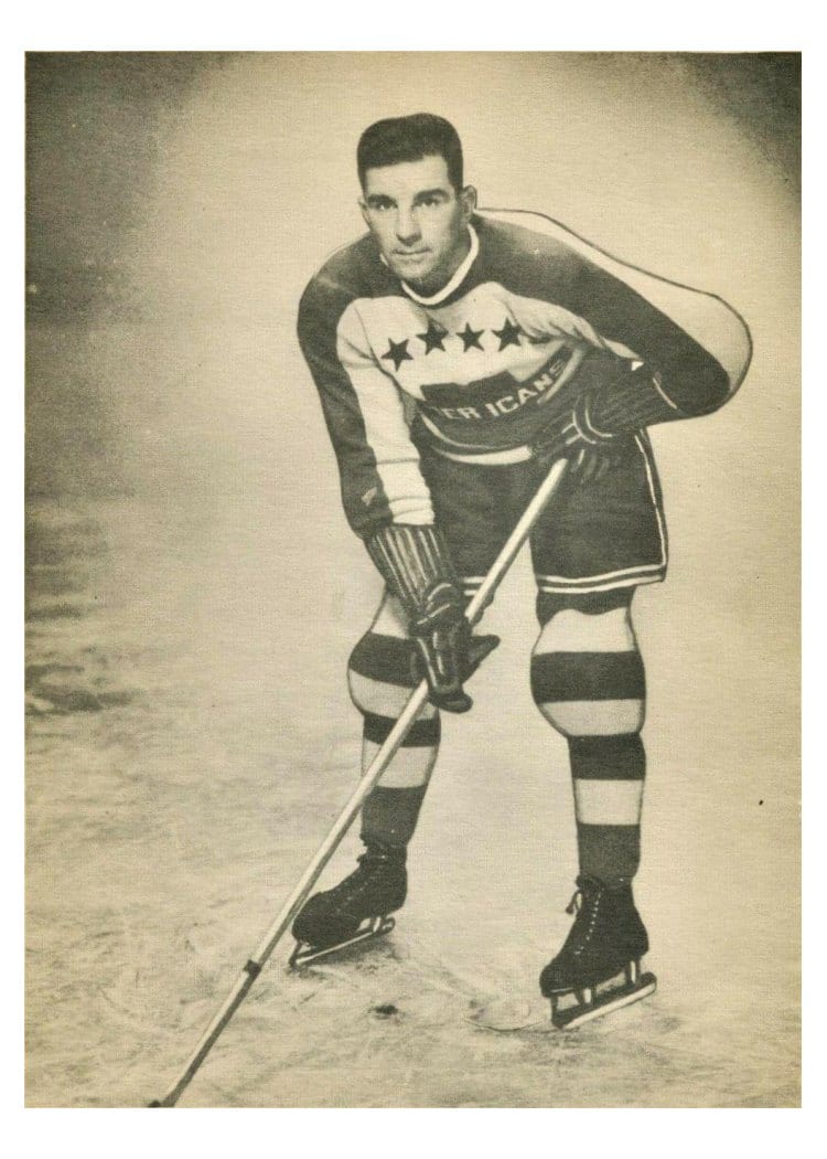 1939 O-Pee-Chee V301-1 Hooley Smith #17 card