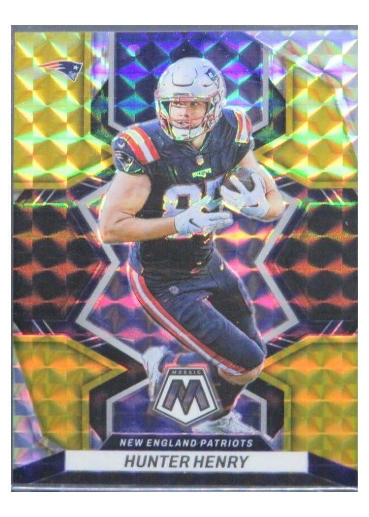 2022 Panini Mosaic Base Set Hunter Henry #136 card
