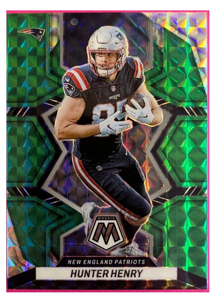 2022 Panini Mosaic Base Set Hunter Henry Green #136 card