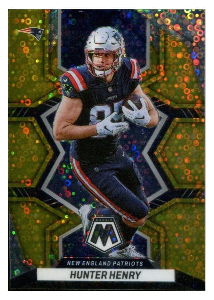 2022 Panini Mosaic Base Set Hunter Henry #136 card