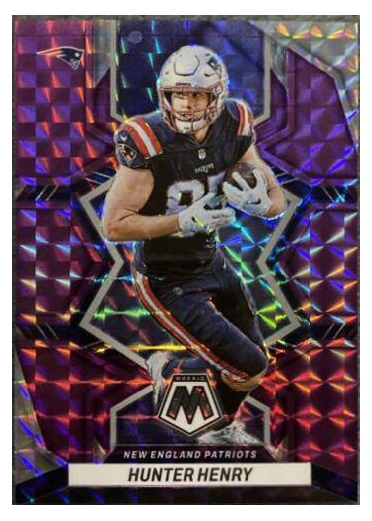 2022 Panini Mosaic Base Set Hunter Henry #136 card