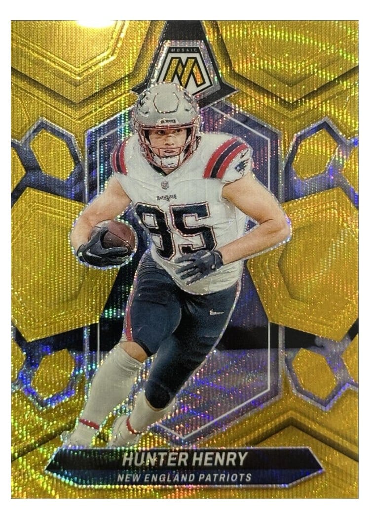 2024 Panini Mosaic Base Set Hunter Henry #152 card