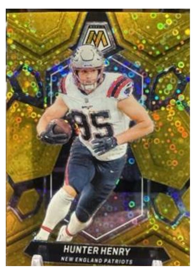 2024 Panini Mosaic Base Set Hunter Henry #152 card