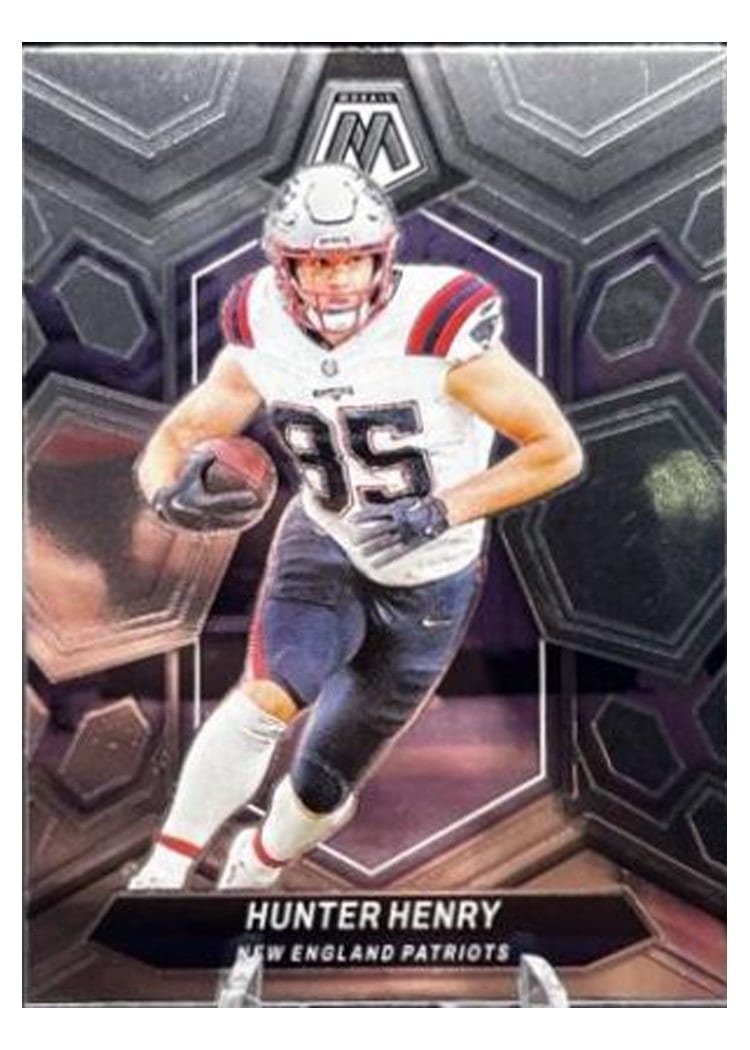 2024 Panini Mosaic Base Set Hunter Henry #152 card
