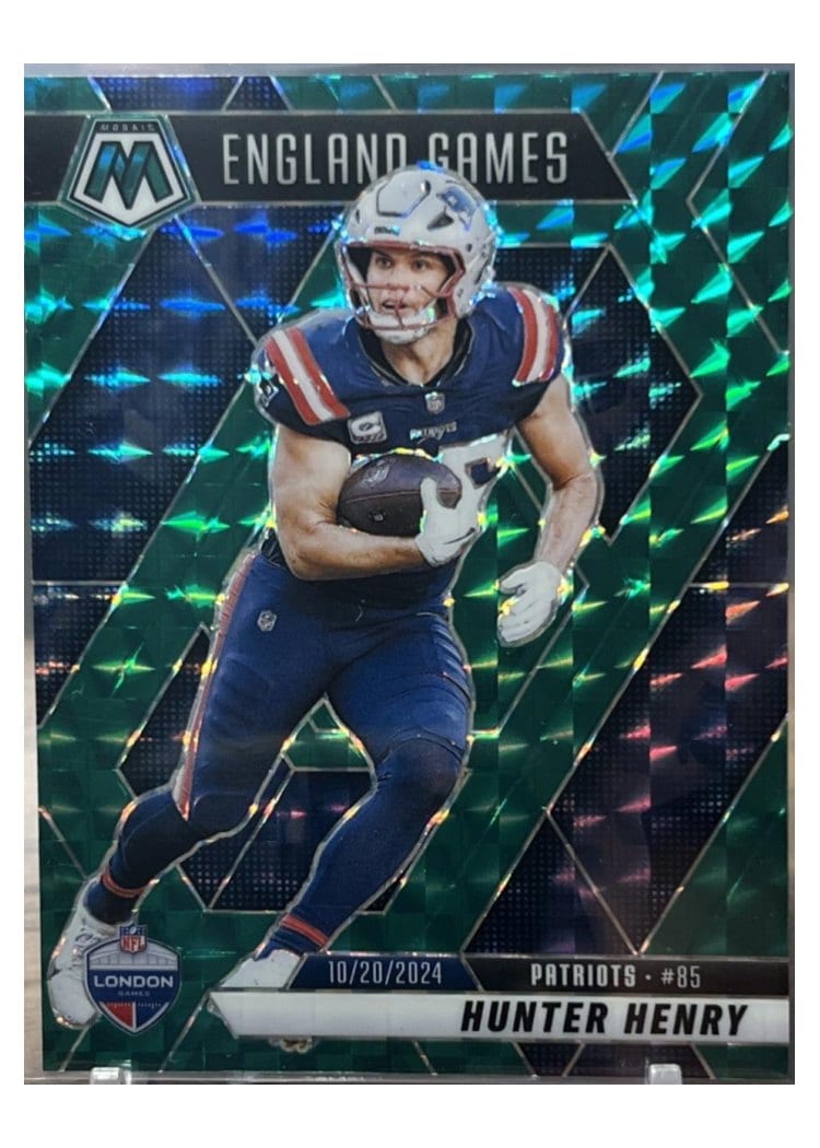 2025 Panini Mosaic Base Set Hunter Henry Green #262 card