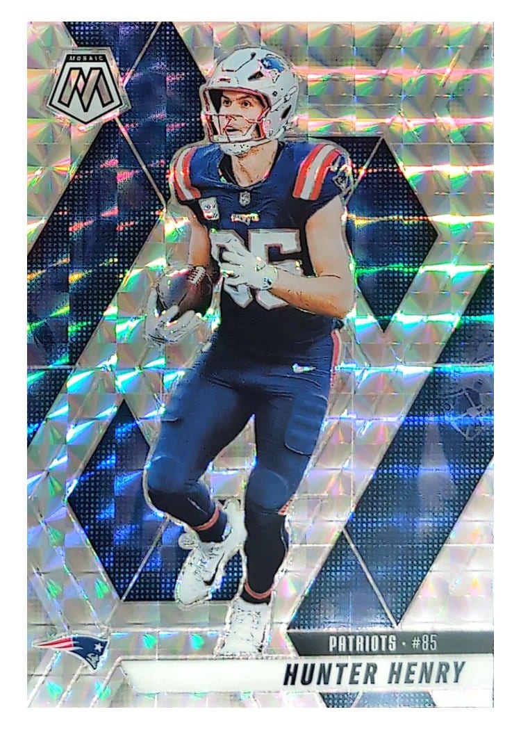 2025 Panini Mosaic Base Set Hunter Henry #79 card