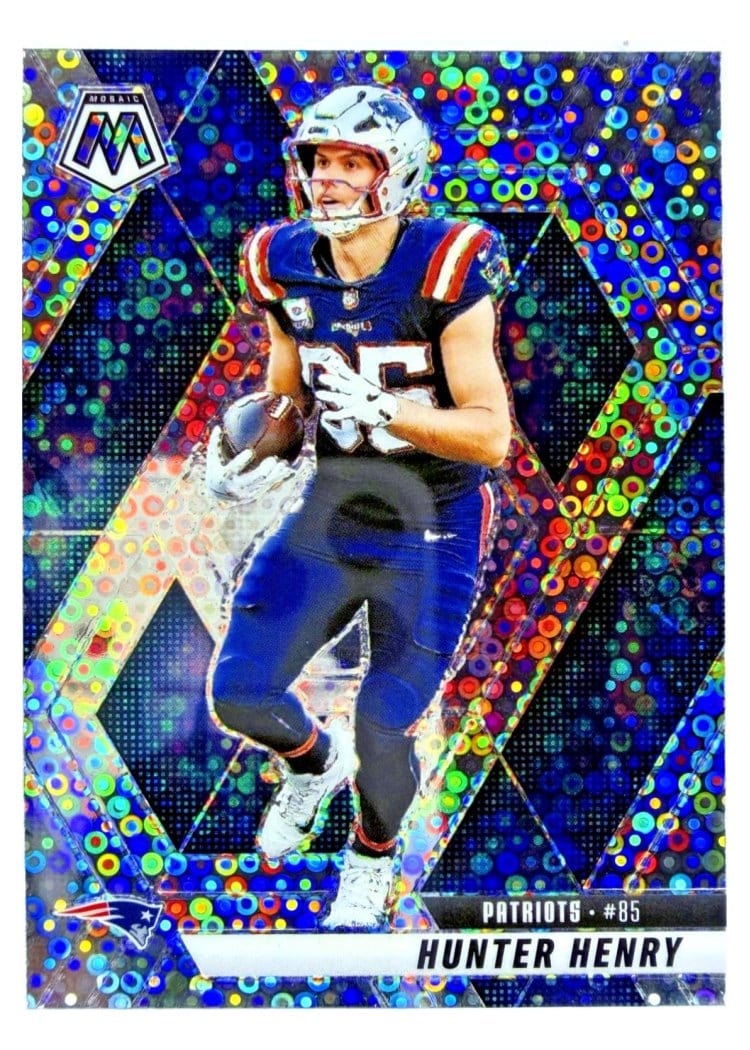 2025 Panini Mosaic Base Set Hunter Henry #79 card
