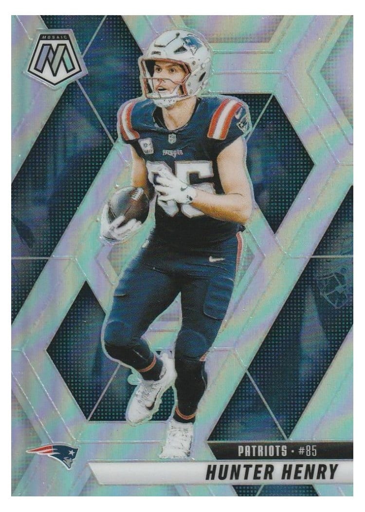 2025 Panini Mosaic Base Set Hunter Henry #79 card