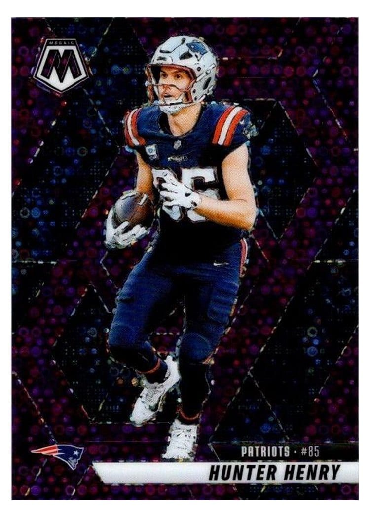 2025 Panini Mosaic Base Set Hunter Henry #79 card