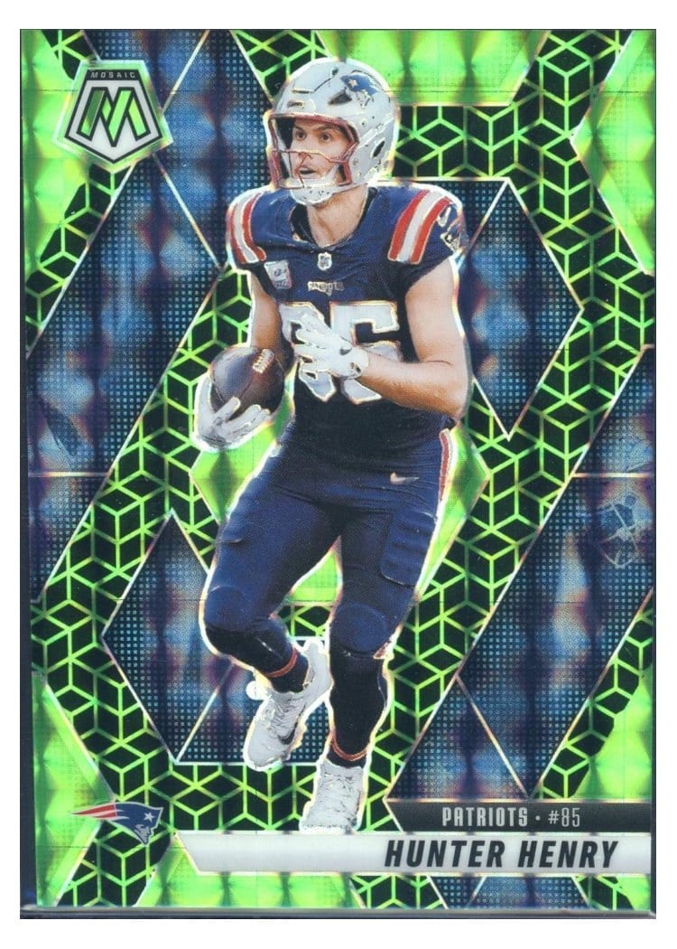 2025 Panini Mosaic Base Set Hunter Henry Green Spectris #79 card