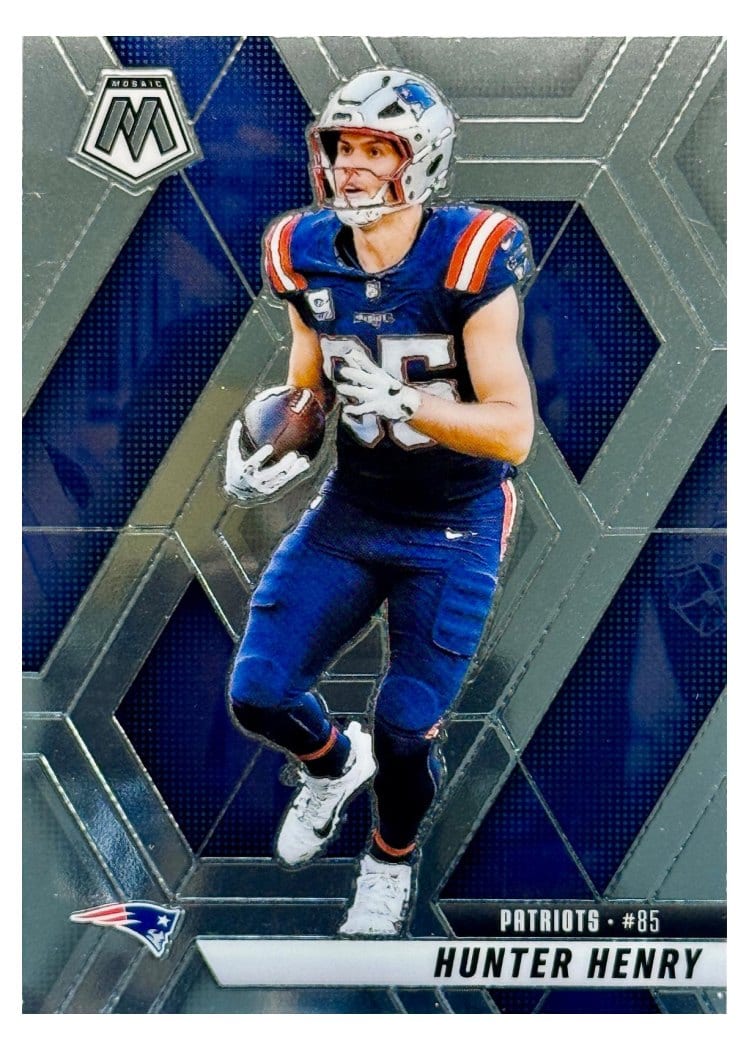 2025 Panini Mosaic Base Set Hunter Henry #79 card