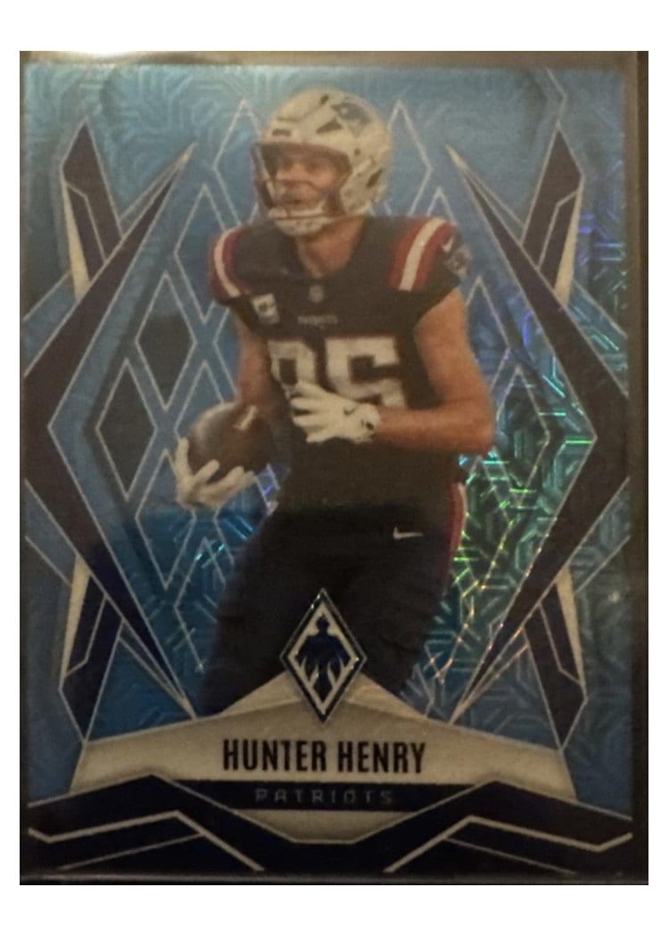2025 Panini Phoenix Base Set Hunter Henry #97 card