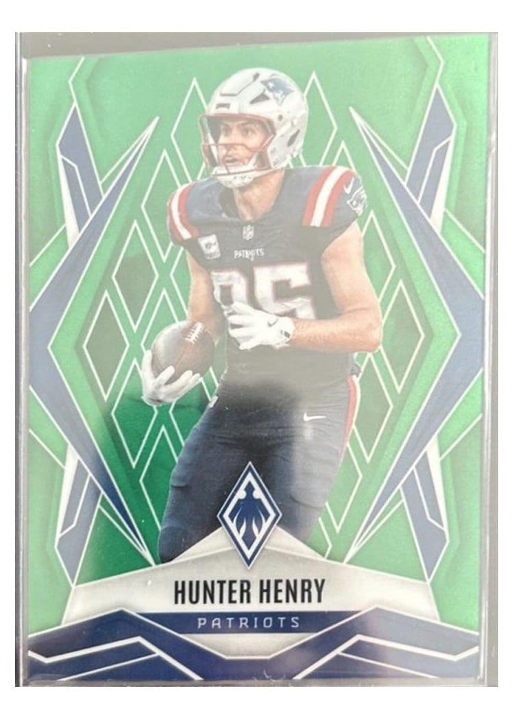 2025 Panini Phoenix Base Set Hunter Henry #97 card