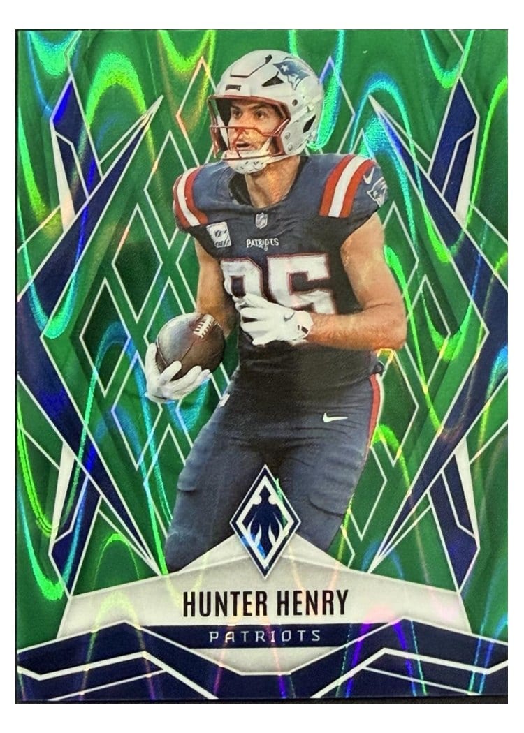 2025 Panini Phoenix Base Set Hunter Henry Green Seismic #97 card