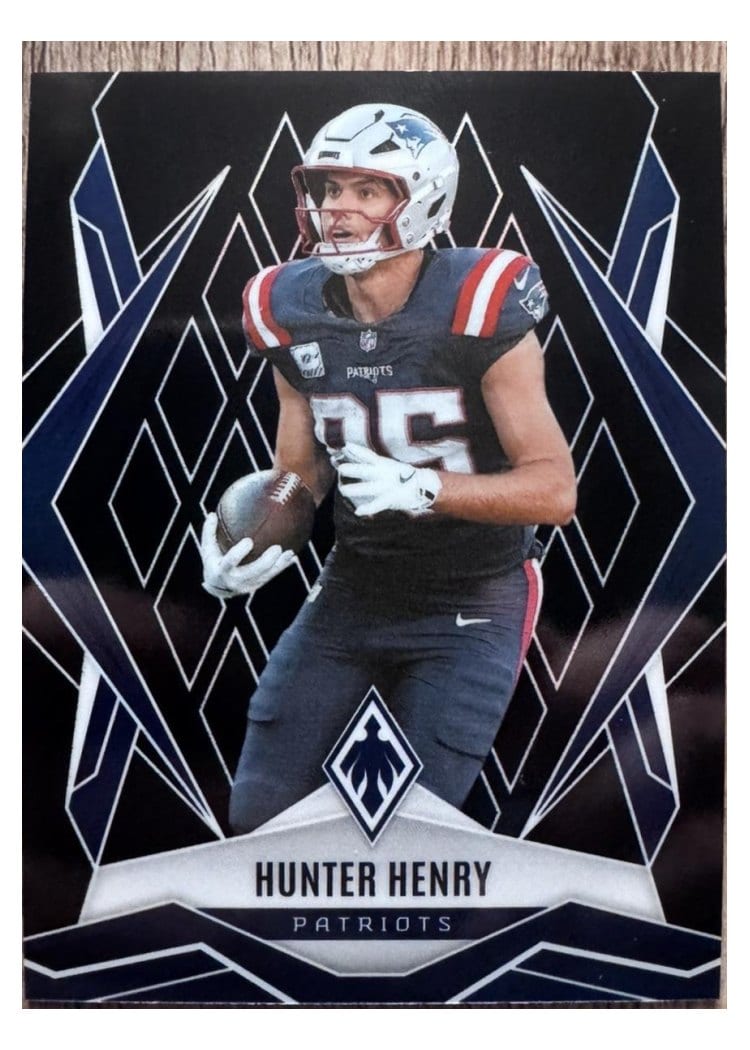 2025 Panini Phoenix Base Set Hunter Henry #97 card