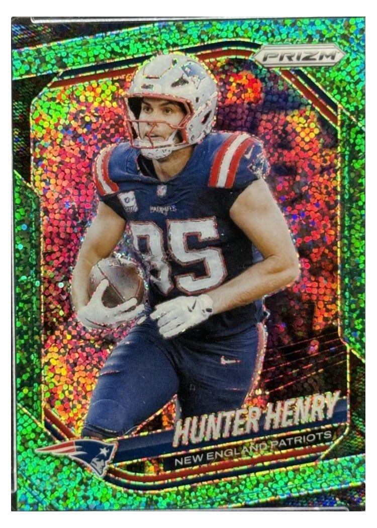 2025 Panini Prizm Base Set Hunter Henry #33 card