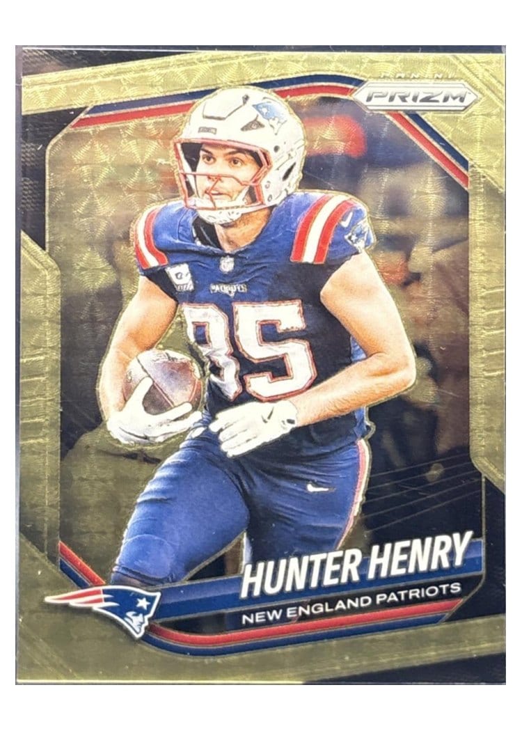 2025 Panini Prizm Base Set Hunter Henry #33 card