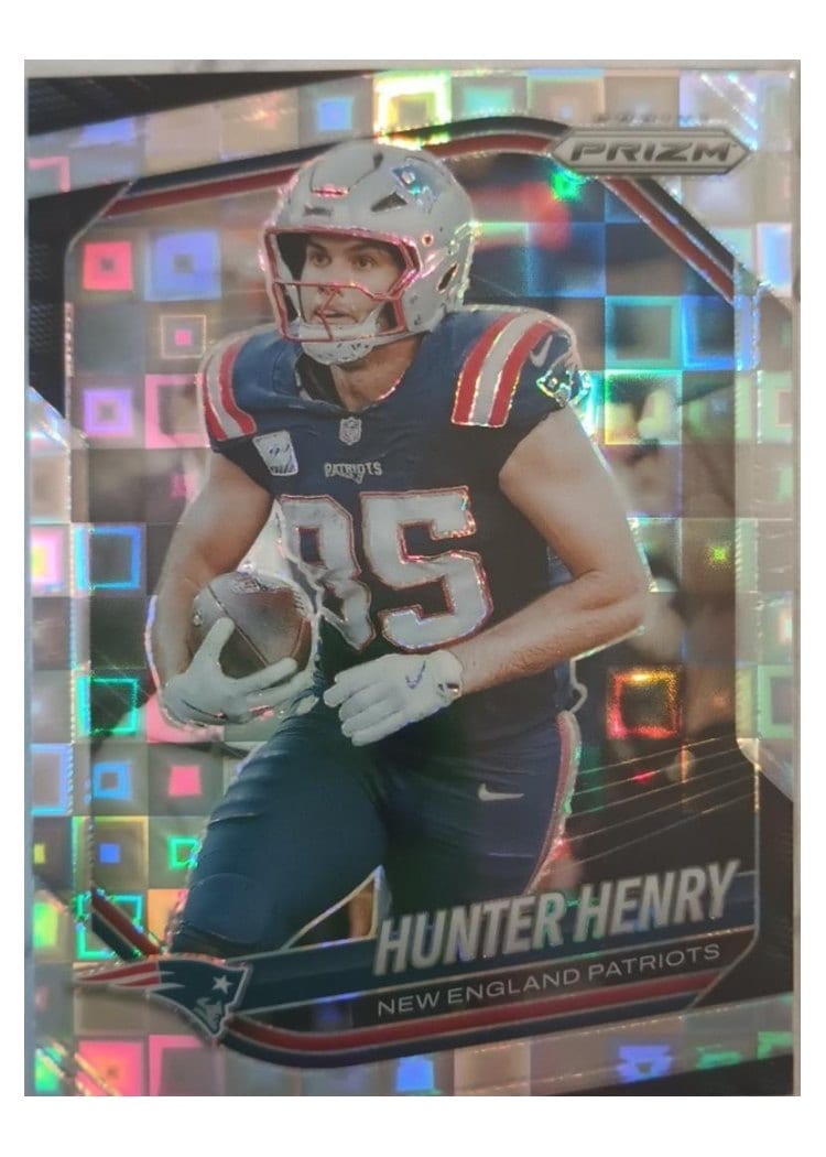 2025 Panini Prizm Base Set Hunter Henry #33 card