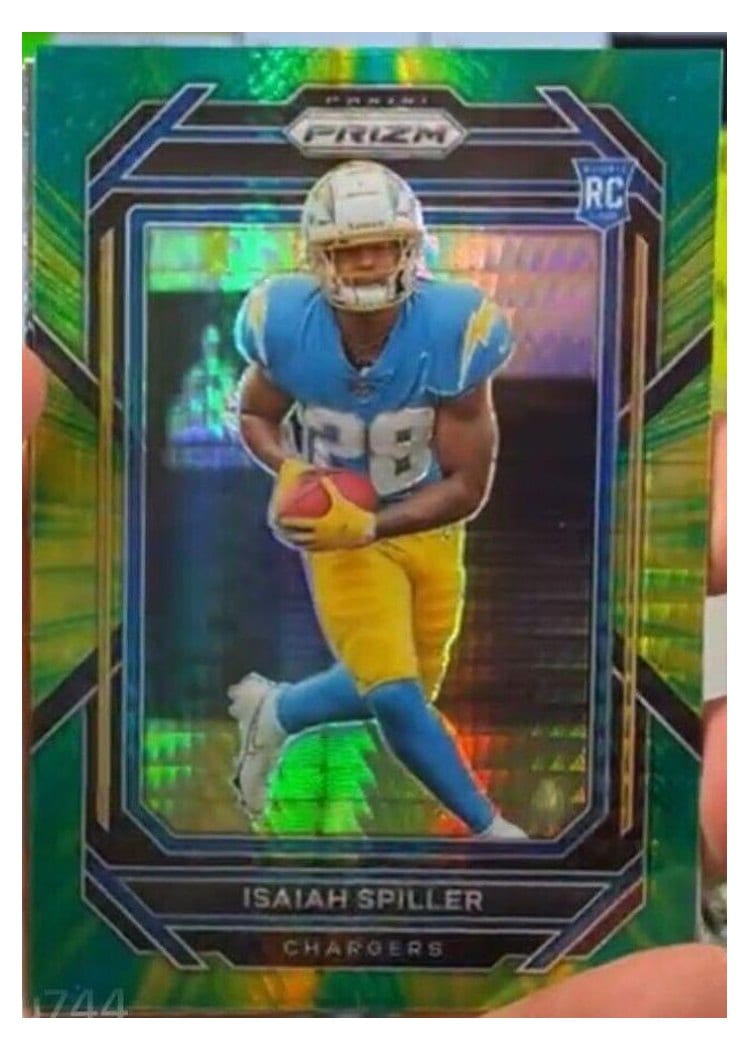 2022 Panini Prizm Base Set Isaiah Spiller #324 card
