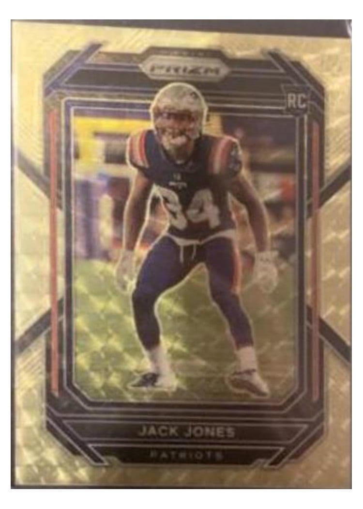 2022 Panini Prizm Base Set Jack Jones Gold Vinyl #395 card