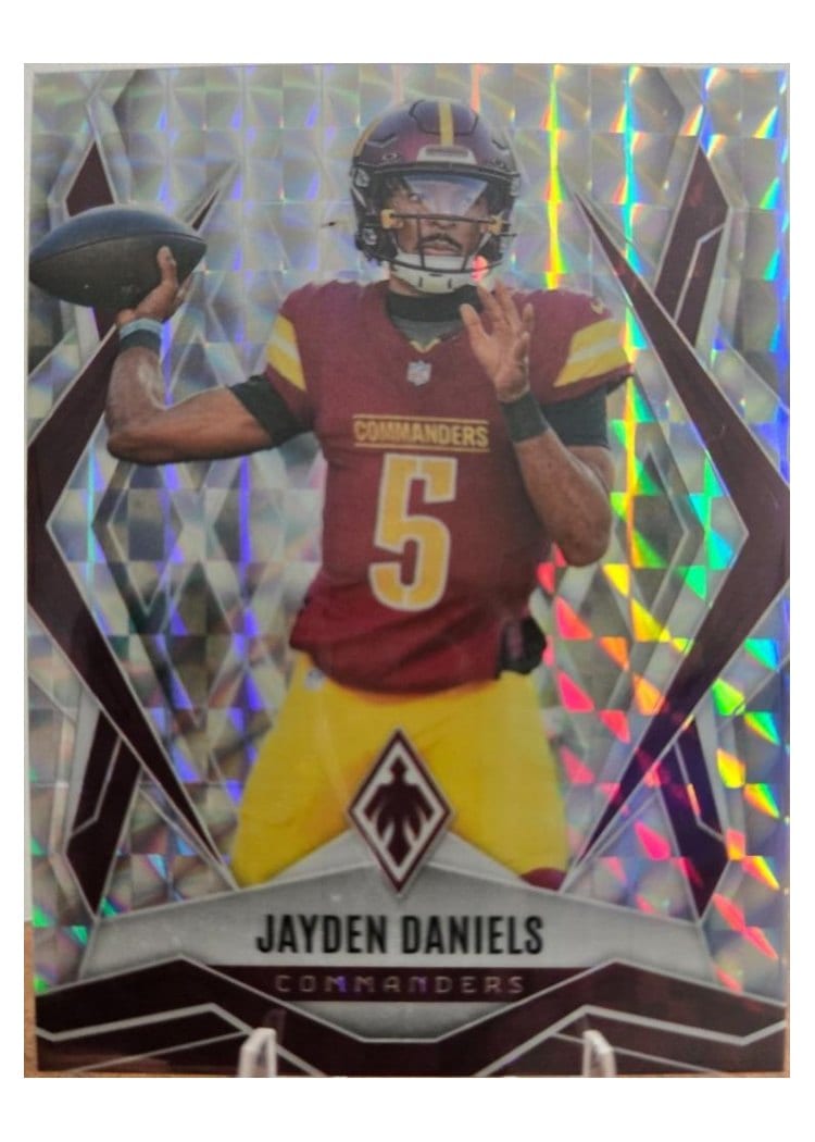 2025 Panini Phoenix Base Set Jayden Daniels Silver Pyramids #8 card