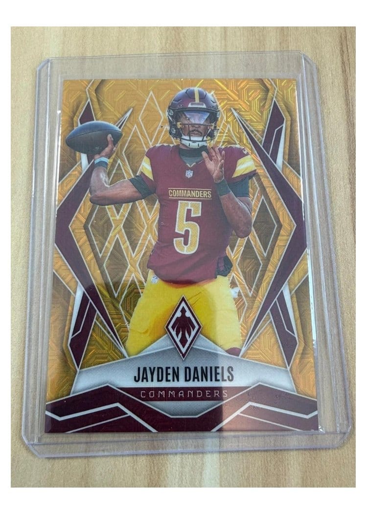 2025 Panini Phoenix Base Set Jayden Daniels #8 card