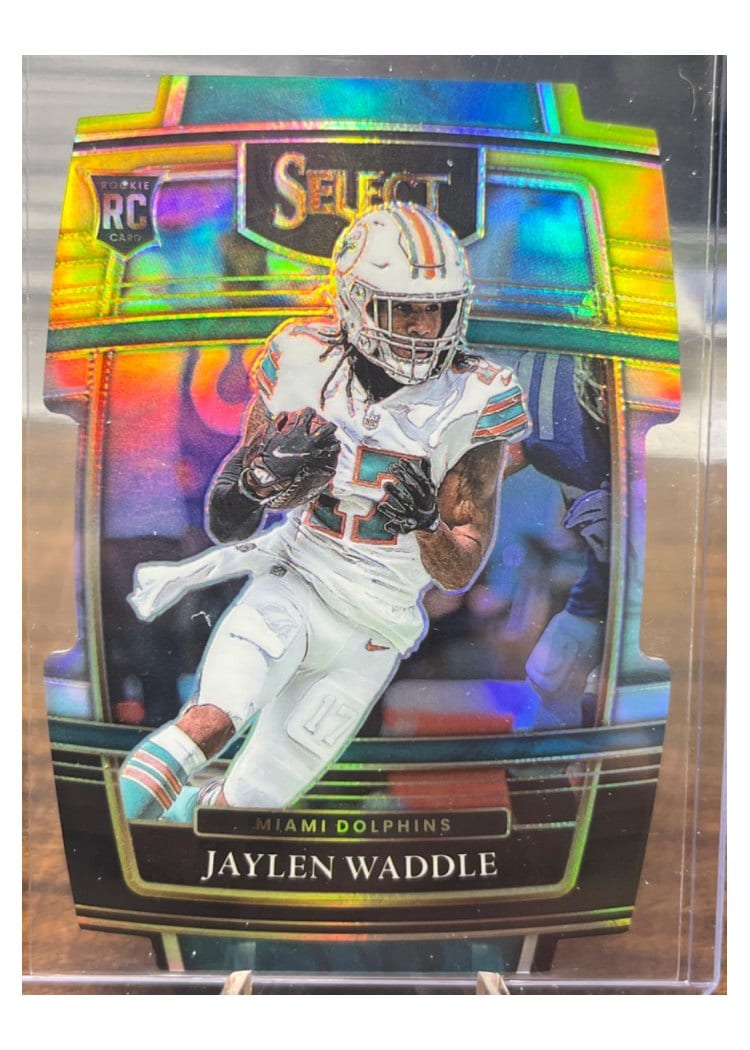 2021 Panini Select Base Set Jaylen Waddle Black Gold Die Cut #48 card