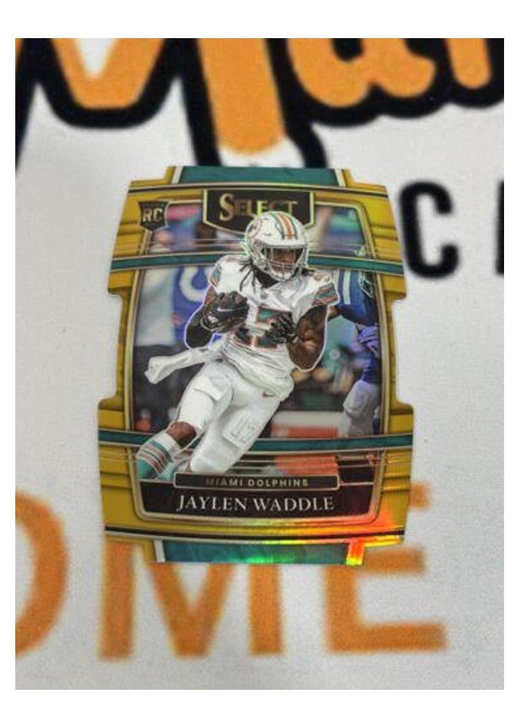 2021 Panini Select Base Set Jaylen Waddle #48 card