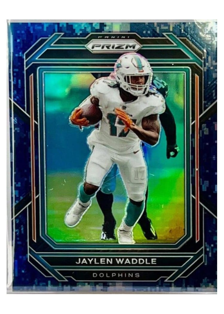 2022 Panini Prizm Base Set Jaylen Waddle Navy Camo #181 card