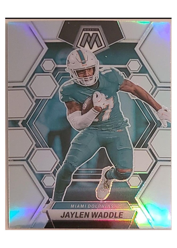 2023 Panini Mosaic Base Set Jaylen Waddle #145 card