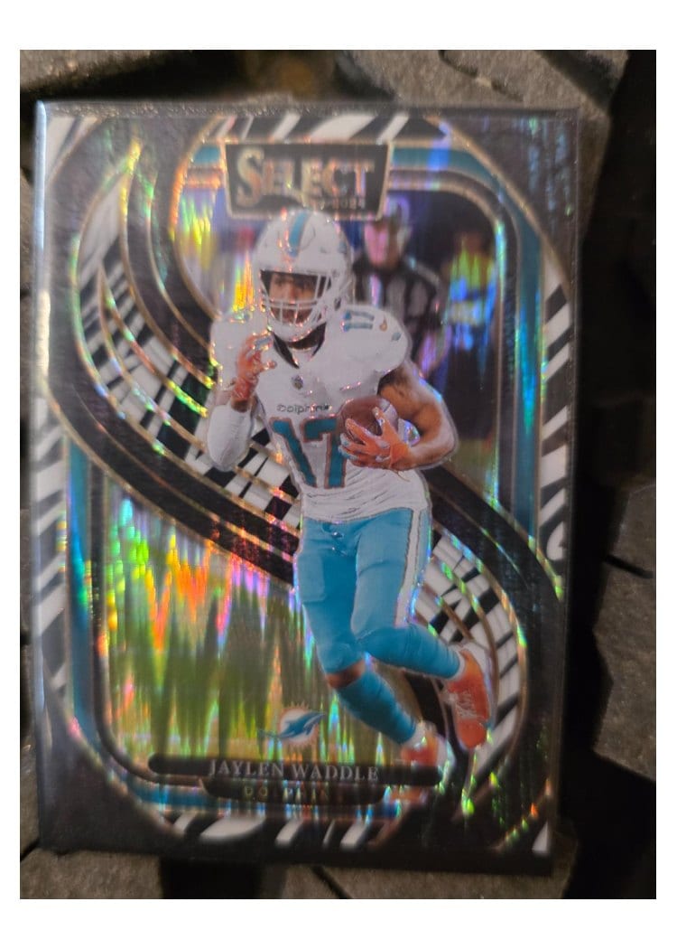 2024 Panini Select Base Set Jaylen Waddle #168 card
