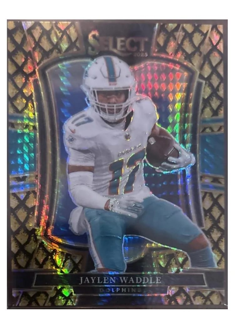 2025 Panini Select Base Set Jaylen Waddle #182 card