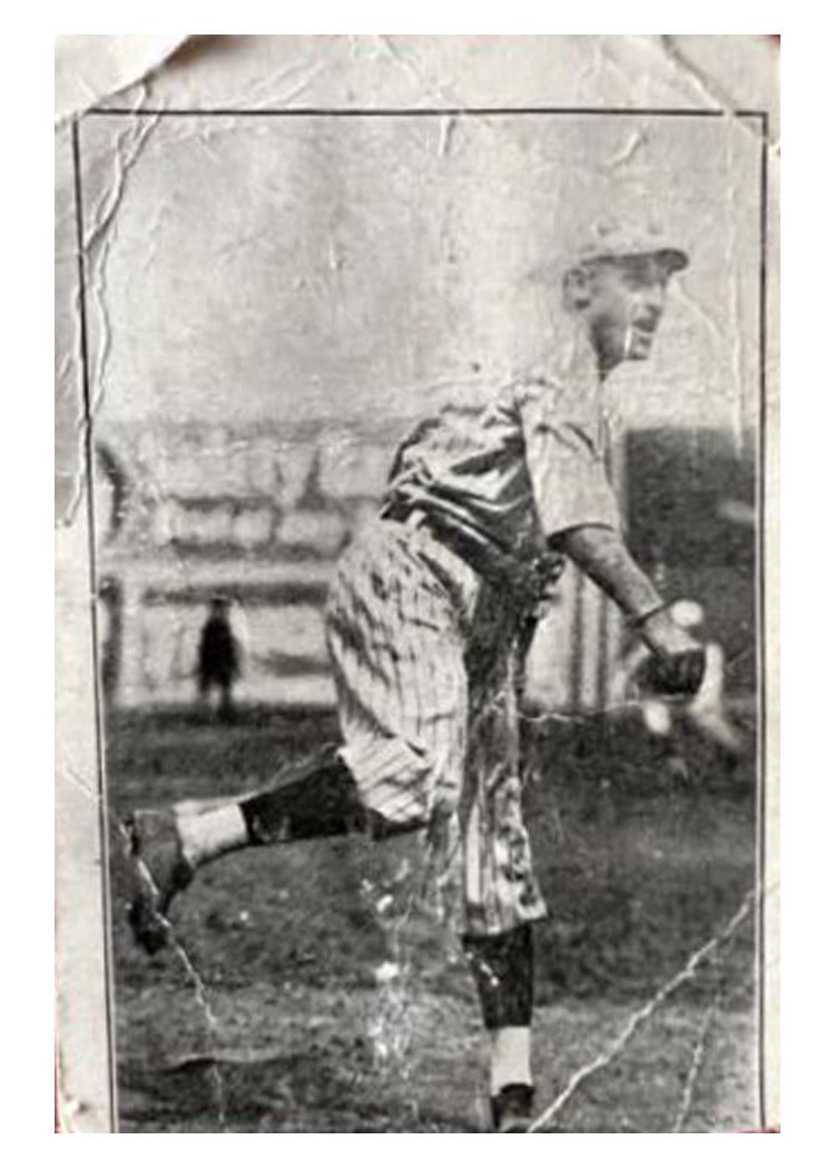 1921 E220 National Caramel Jeff Pfeffer card