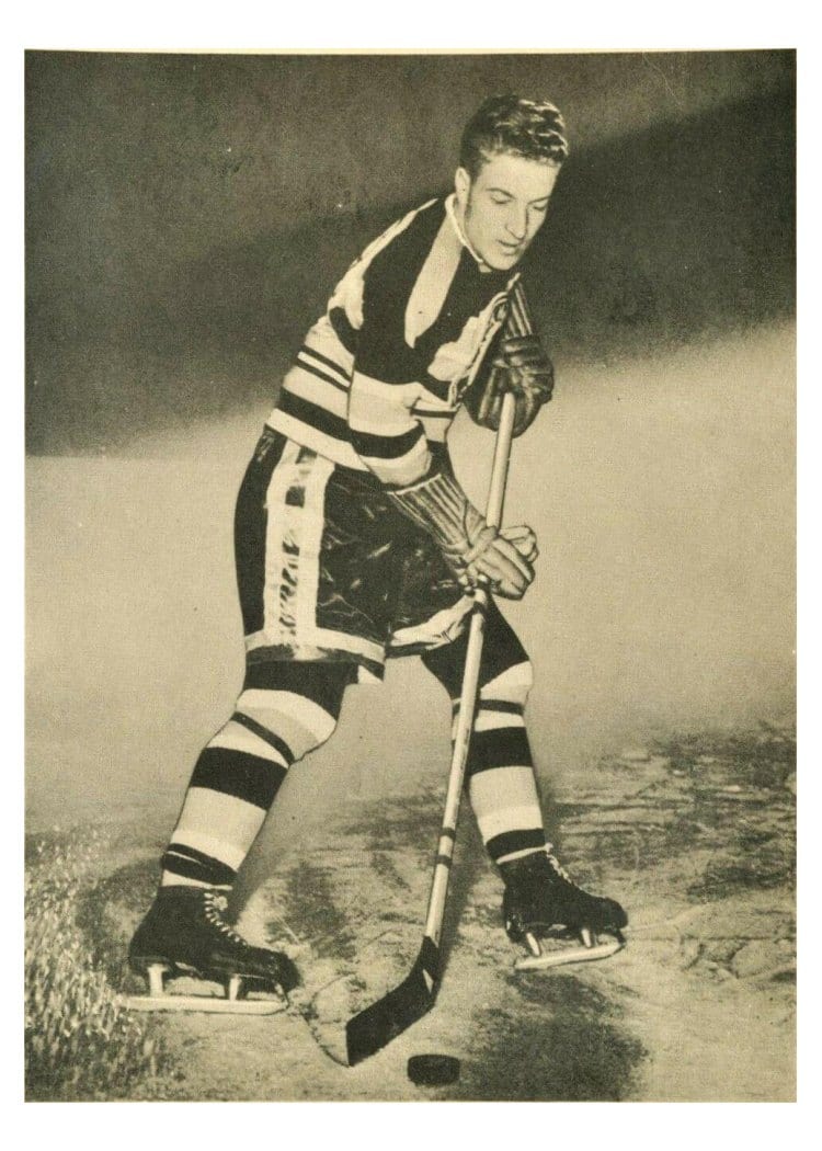 1939 O-Pee-Chee V301-1 Joffre Desilets #44 card