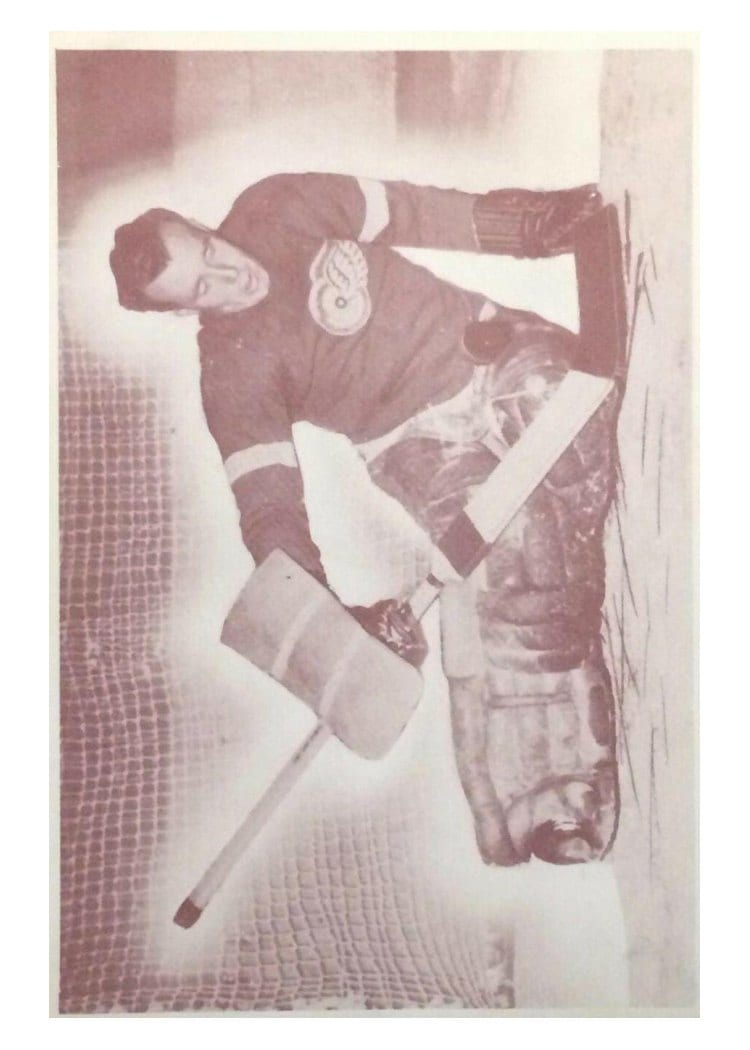 1940 O-Pee-Chee V301-2 Johnny Mowers #105 card