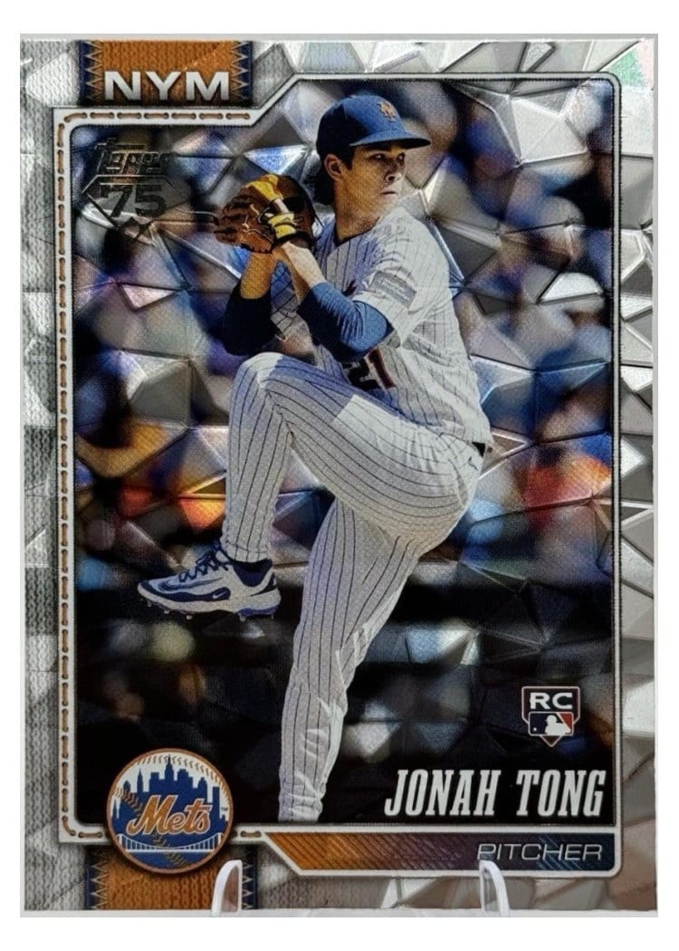 2026 Topps Jonah Tong #4 card
